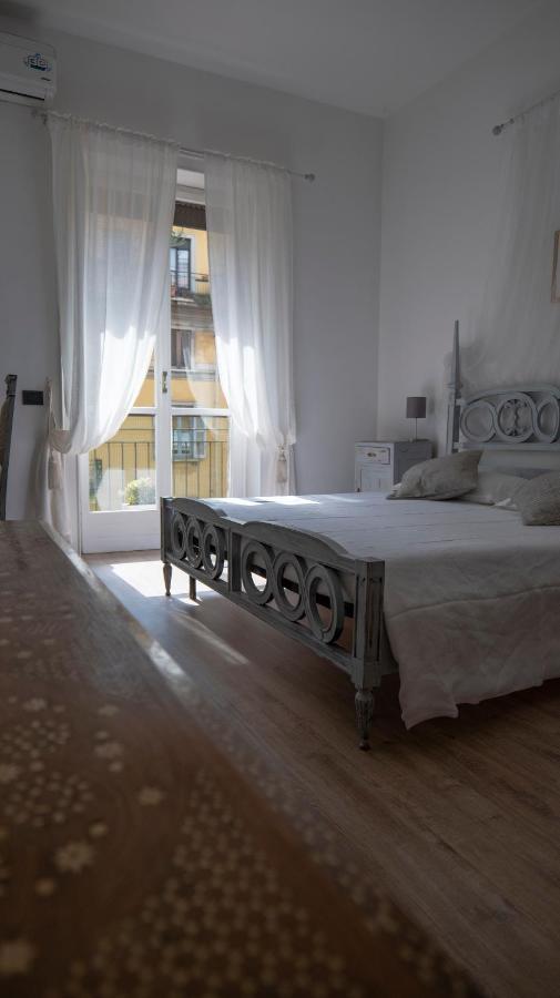 Beautiful Floral Apartment On Navigli Mailand Exterior foto